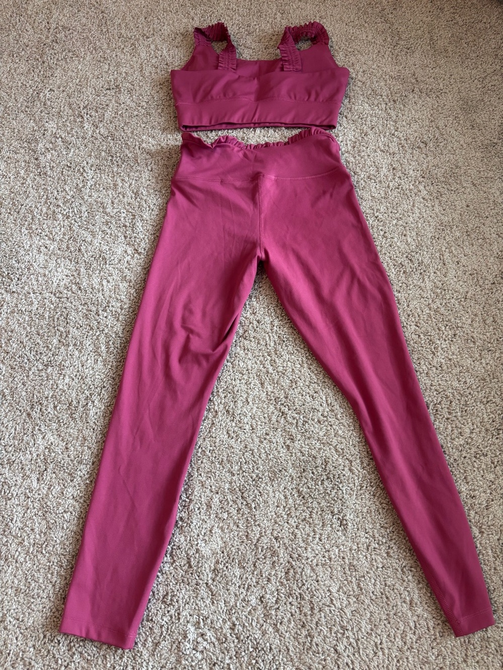 NWOT Sincerely Jules Active Raspberry Pink Ruffle Workout Set - Picture 2 of 6